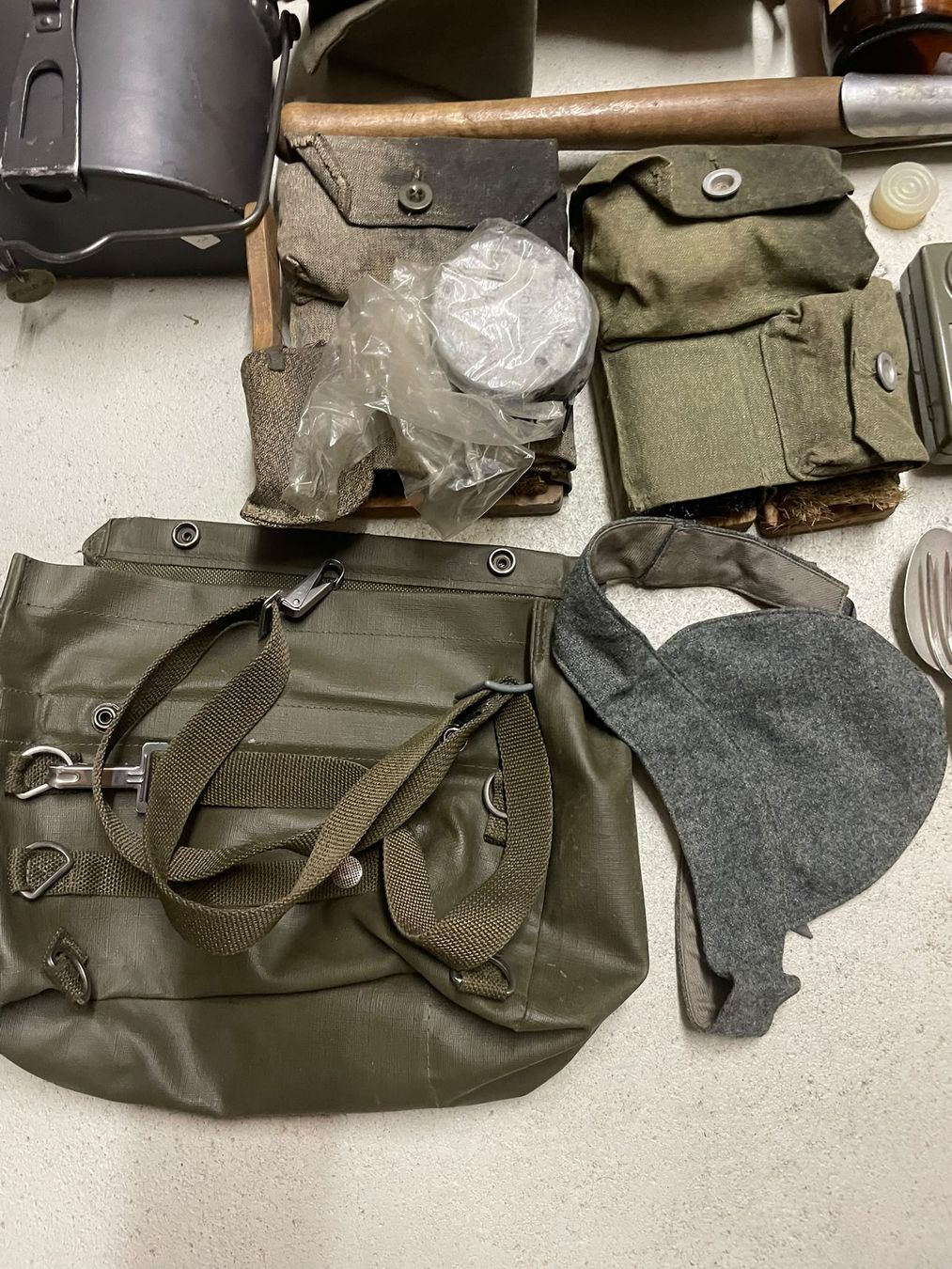 Schweizer Armee Uniformi: Militaria Lot – Usato da Oppligen venduto da can_rf8g 3