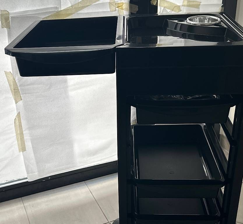 Banconi: Carrello professionale, nuovo – Usato da Mendrisio venduto da esthetic111 3
