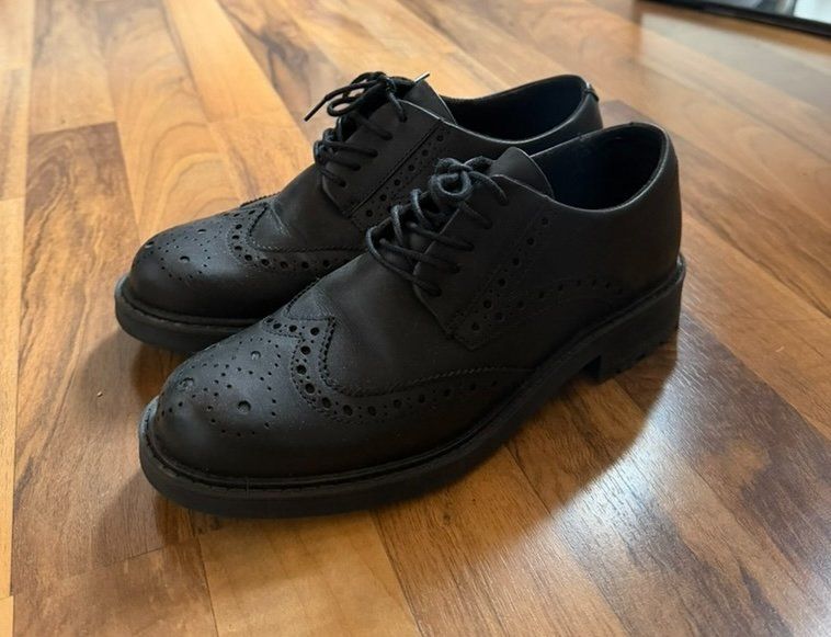 Clarks Scarpe da donna: Richelieu Clarks – Usato da Grandvaux venduto da b_lucia_s 1