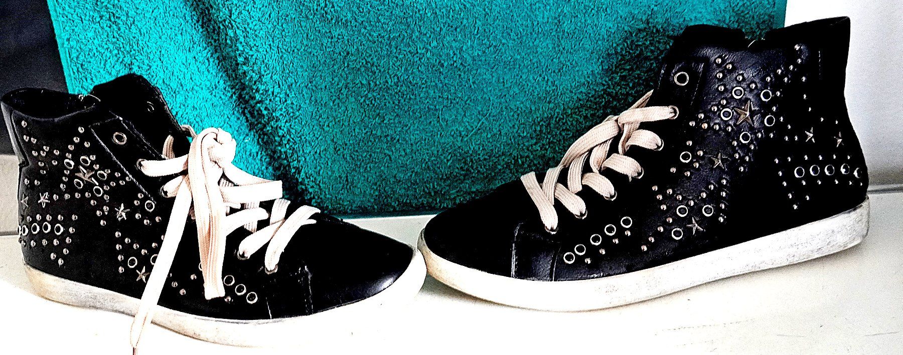 Scarpe da uomo: Sneekers Findlay 39 – Usato da Baar venduto da 2cvbaar 1