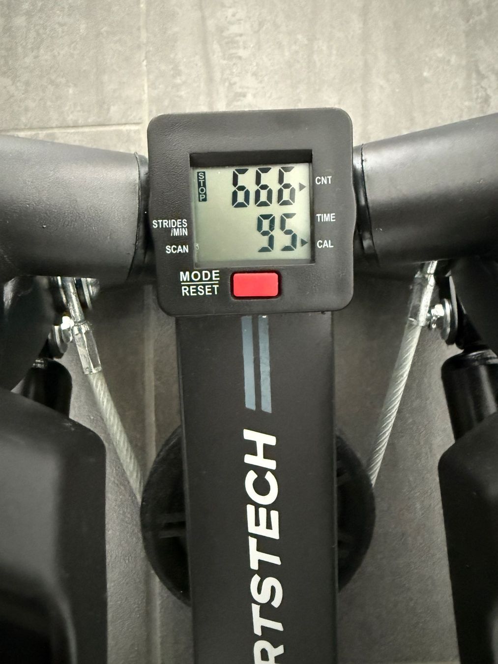 Hometrainer: Stepper STX300 Sportstech, Neuwertig – Usato da Wolfwil venduto da Inseider12 4