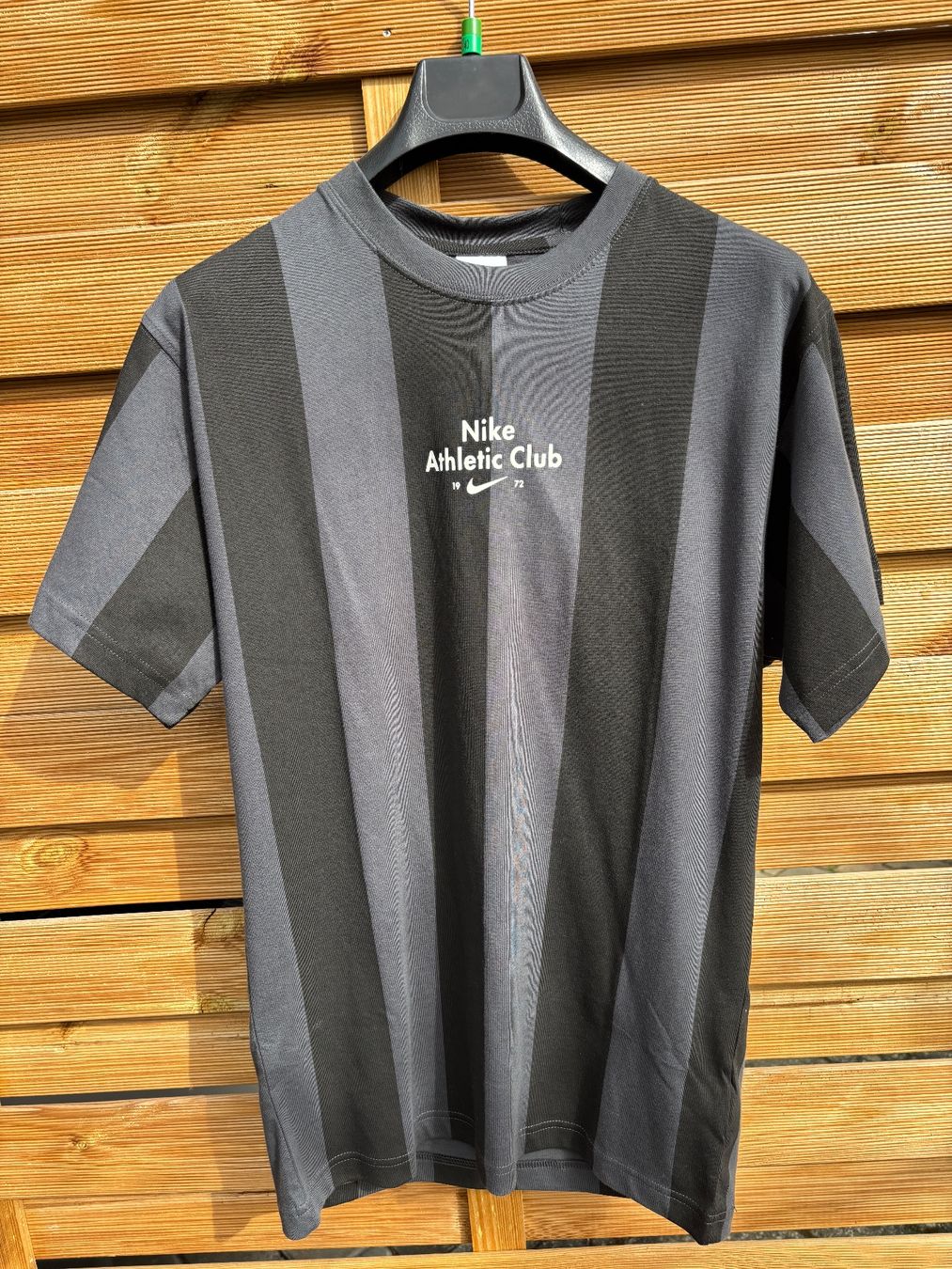 Nike Camicie, T-shirt & Polo: T-shirt Nike.Taille.XS – Nuovo e nell'imballaggio originale da Delémont venduto da Vendeur_3
