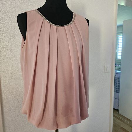 Damen Bluse in Rosa mit Steinchen am Ausschnitt gr 46