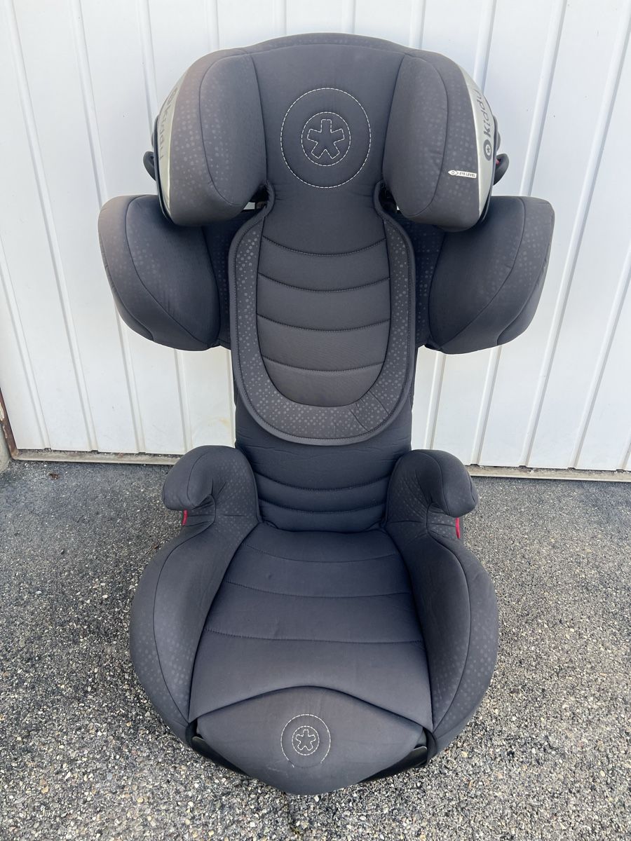 Kiddy Seggiolini per auto: Kindersitz von Kiddy Cruiserfix Pro3 – Usato da Uster venduto da Glur1