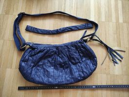 Leather two-way Handbag in blue, 90% New