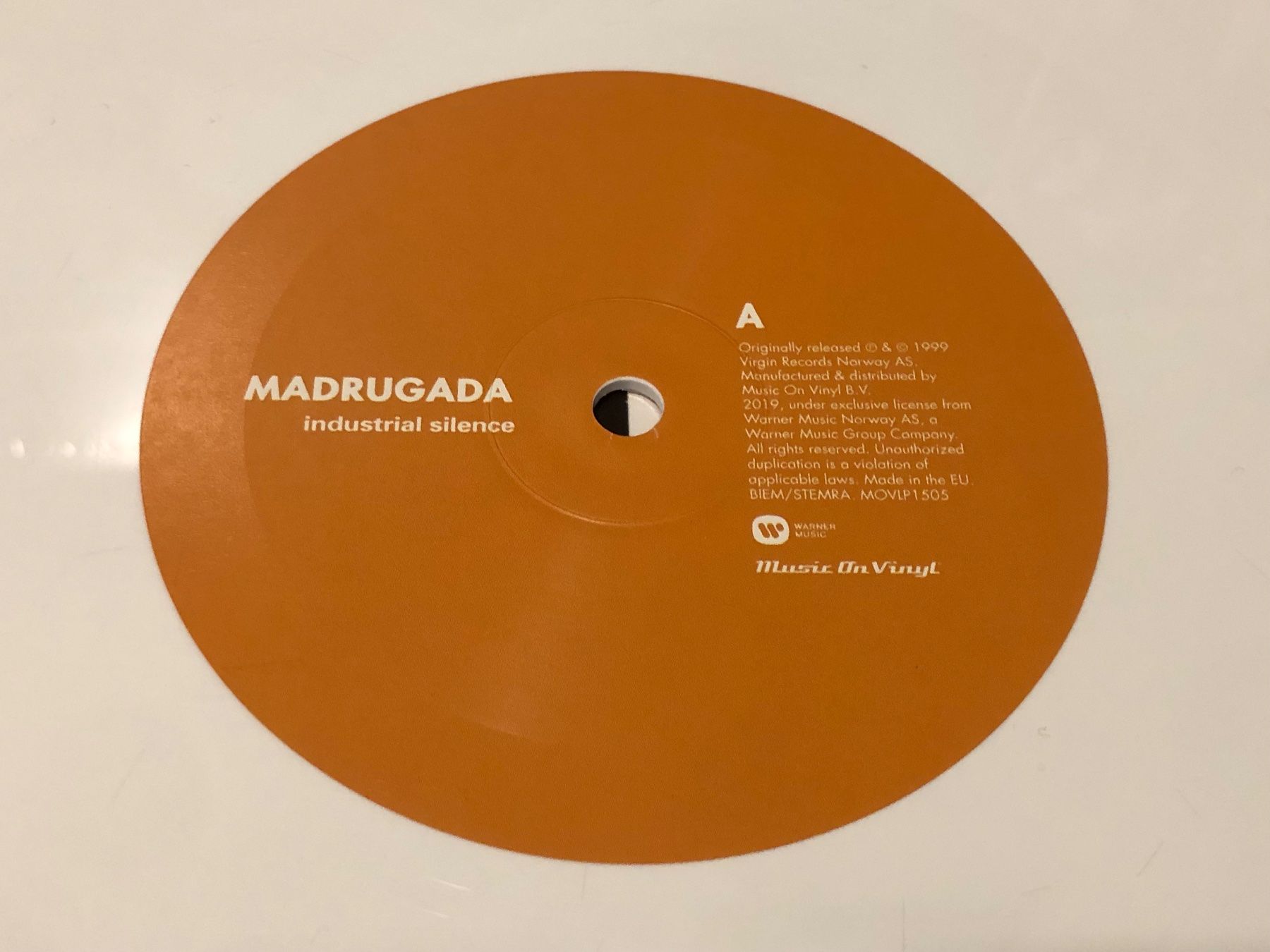 Dischi in vinile: MADRUGADA - INDUSTRIAL SILENCE LP EU 2019 LTD EDITION – Usato da Zofingen venduto da kartengeheimniss 4