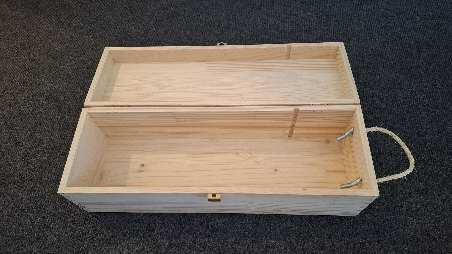 Sonstiges: Weinkisten – Gebraucht aus Gossau SG von eve_fx8x 1