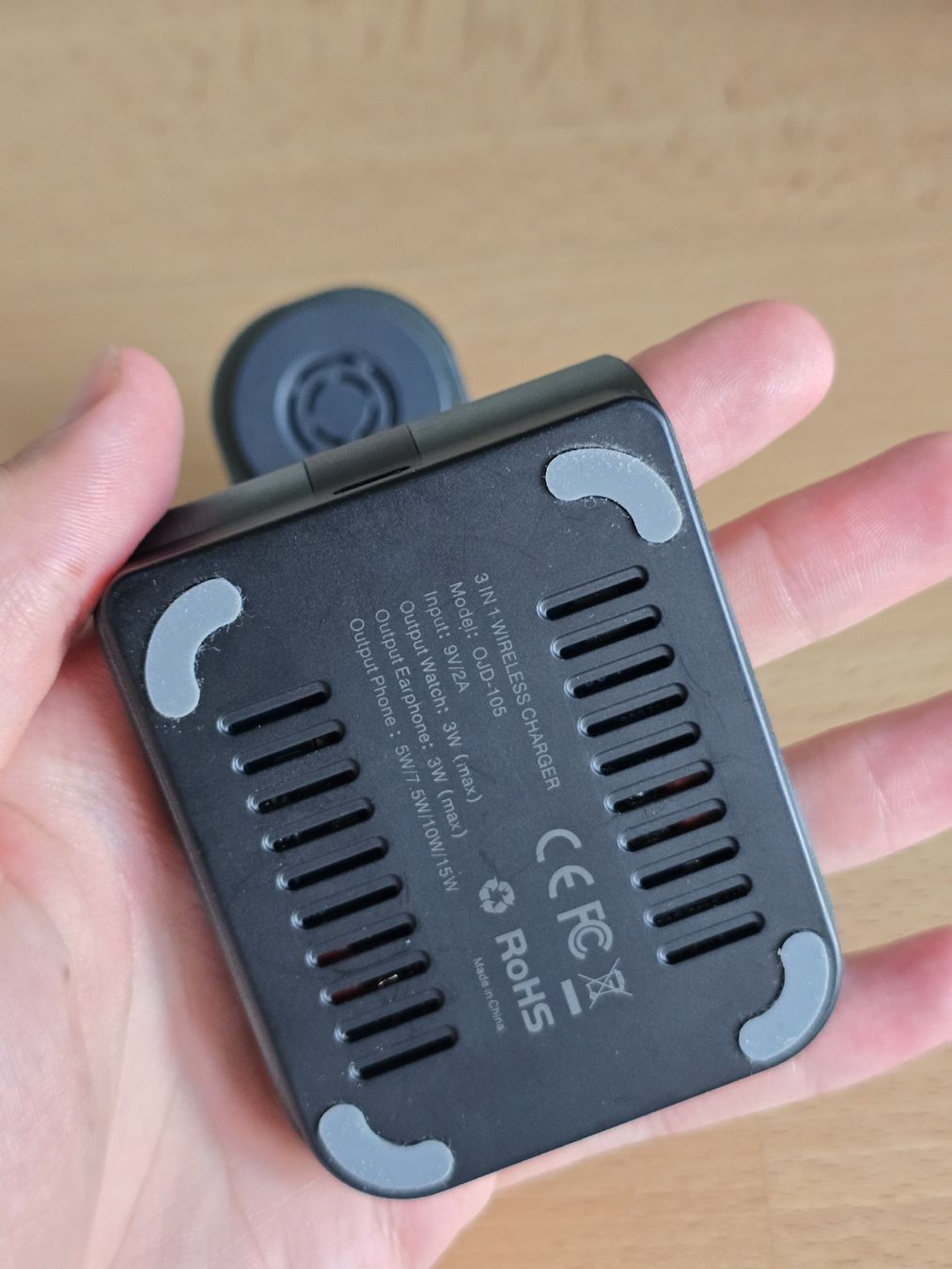 Caricabatterie: Wireless charging station 3 in 1 Apple – Usato da Rüegsbach venduto da ste_d9nk 1