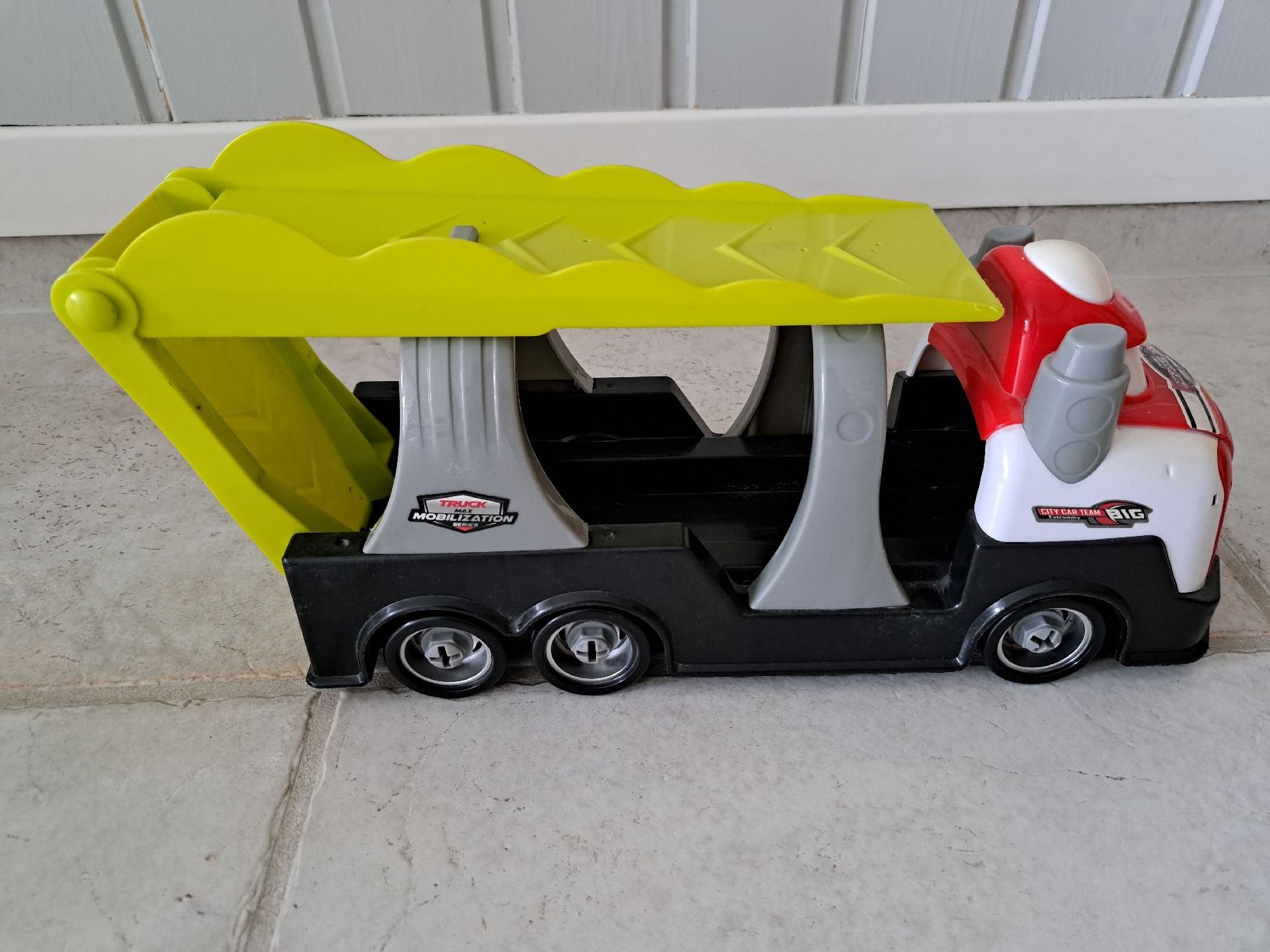 Giocattoli: Lastwagen mit Sound – Usato da Seuzach venduto da nadine.baur84 1