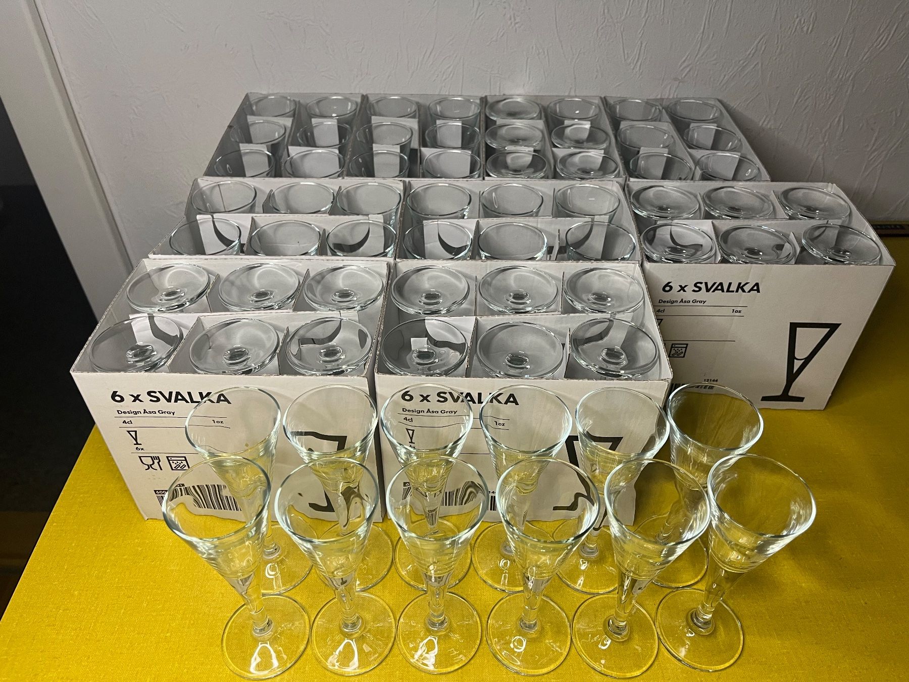 Ikea Bicchieri: 66 IKEA SVALKA Schnapsgläser – Usato da Brugg AG venduto da corkycanada
