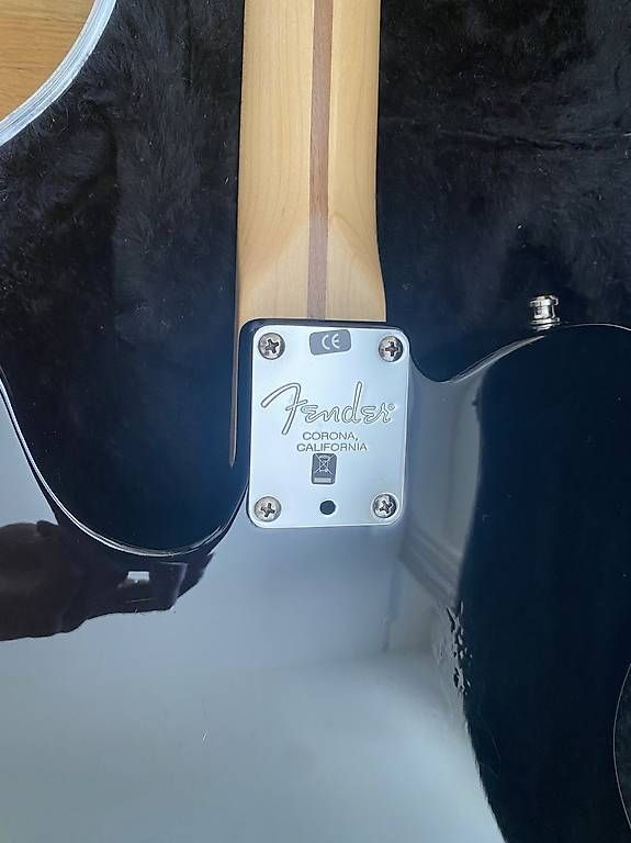 Fender Instruments de musique: Fender Telecaster 2007 + coffre fender – D'occasion à Carouge GE par kekemis 2
