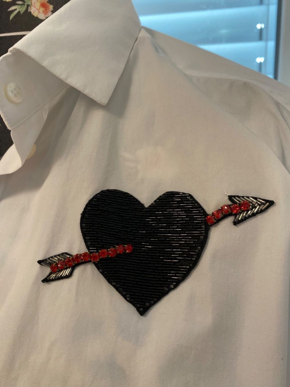 Valentino Camicette: Weiße Bluse Valentino Größe 44 – Usato da balsthal venduto da davidbalsthal23 1