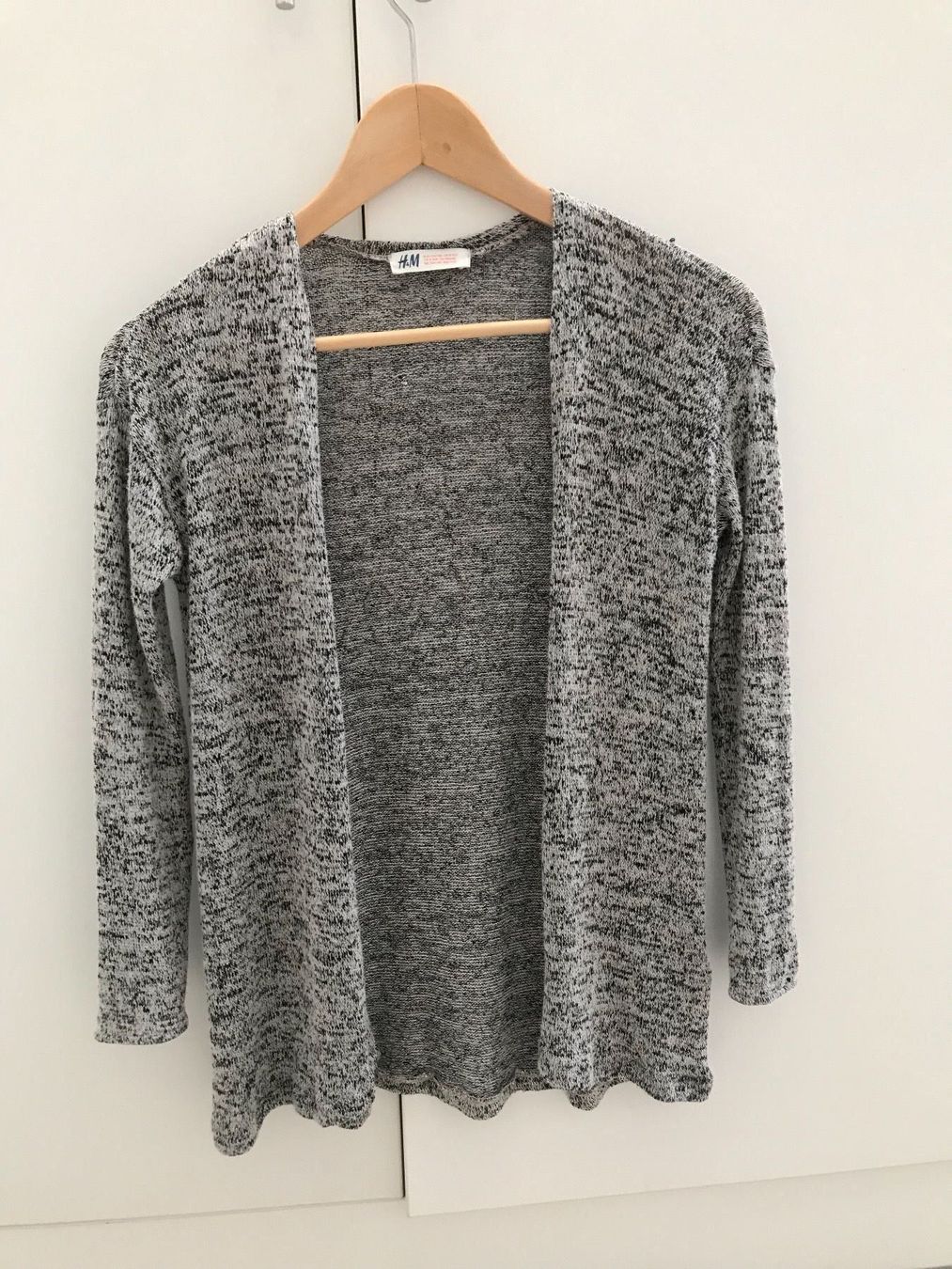 Maglioni & Felpe: Pullover/ Jäckli grau Gr.140 – Usato da Wädenswil venduto da JJ15
