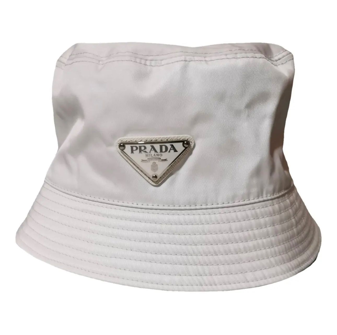Prada Chapeaux, bonnets & casquettes: Prada Re-Nylon Fischerhut Weiss – Neuf avec emballage d'origine à Dielsdorf par MrAnonymous