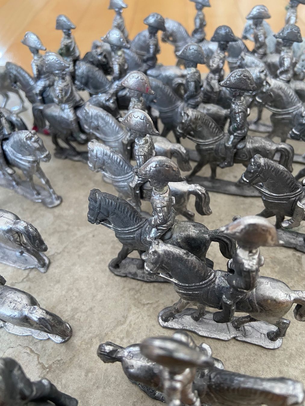 Giocattoli: Bleifiguren Soldaten und Pferde – Usato da Wilderswil venduto da leh_9hxp 1