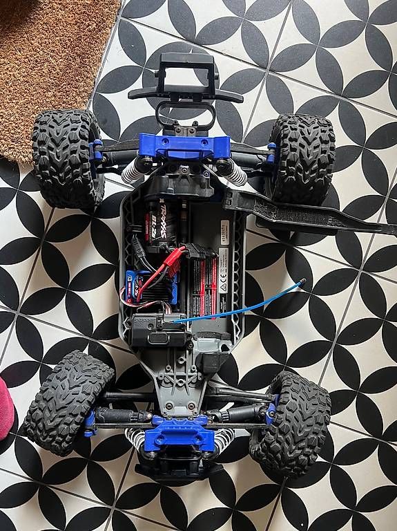 Traxxas Modellismo RC: Traxxas Rustler 4x4 BL 2S – Usato da Binningen venduto da boris4123 2