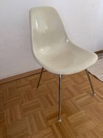 Eames Fiberglass Side Chairs DSX Stühle Parchment