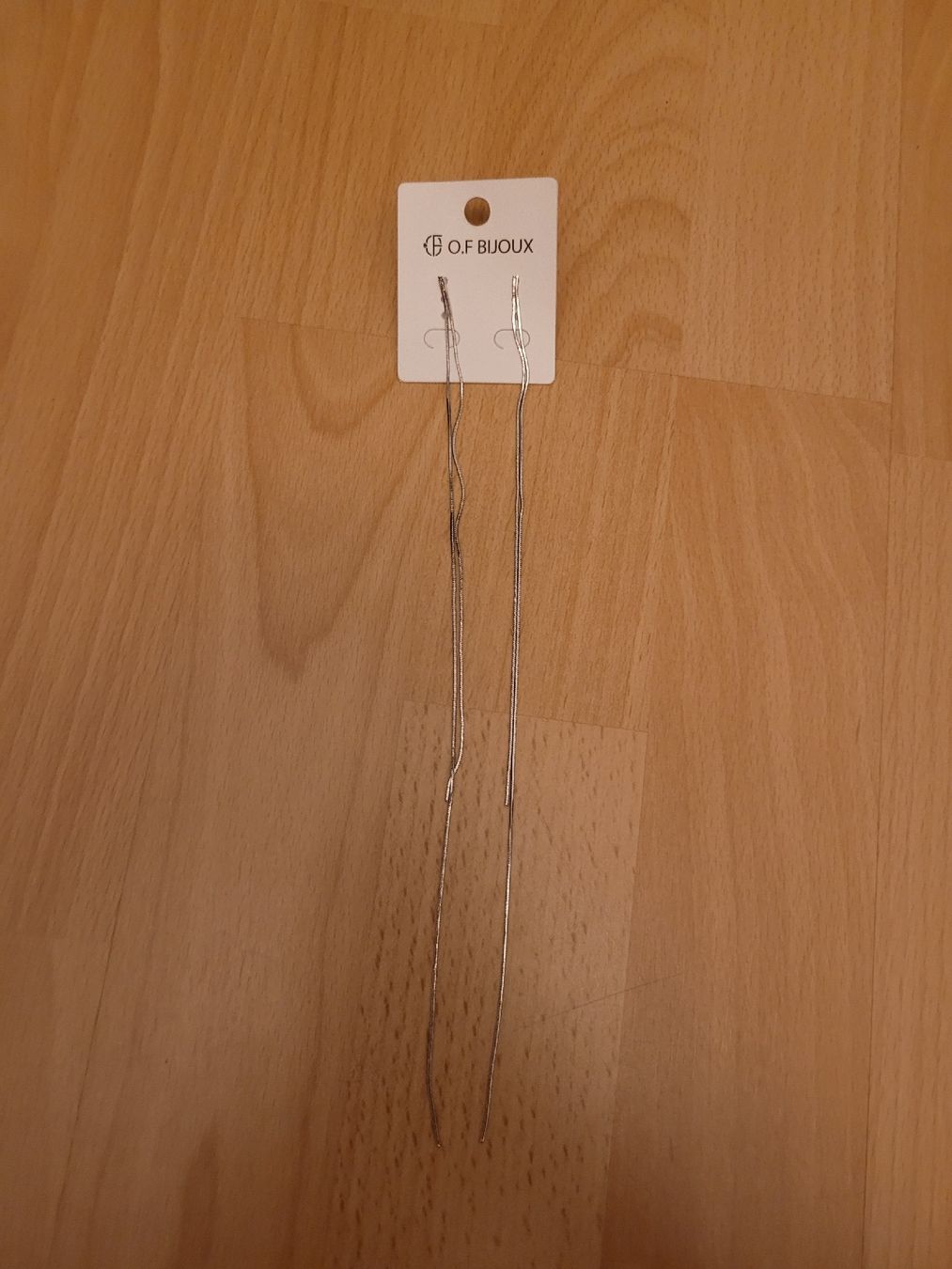 Ohrringe & -stecker: Ohrringe silbrig – Neu und originalverpackt aus Perlen von Safari_23