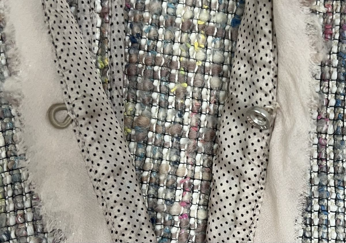 Marc Cain Vestes: MarcCain Tweed Jacke, Grösse N3 – D'occasion à Uster par Family_Boutique 1