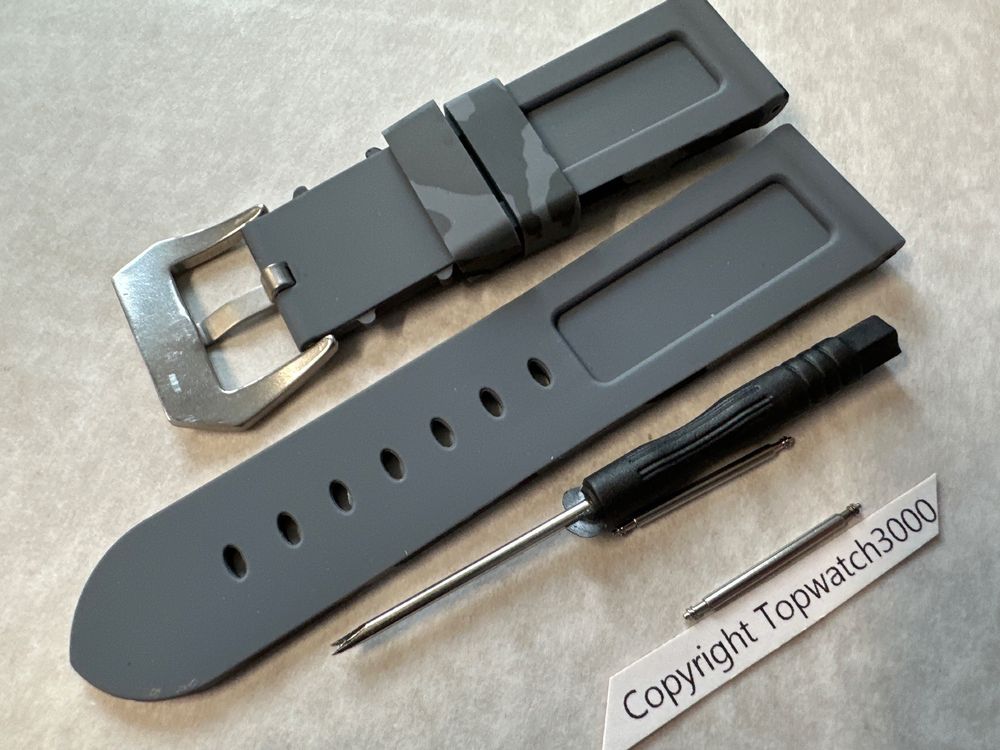 Bracciali & Braccialetti: 24mm Rubberstrap, Uhrenarmband Ersatzband für Panerai 2 Pins – Nuovo e nell'imballaggio originale da Courlevon venduto da Topwatch3000 1