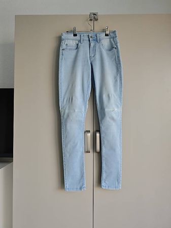 Jeans Damen, Grösse S, Länge 30, hellblau