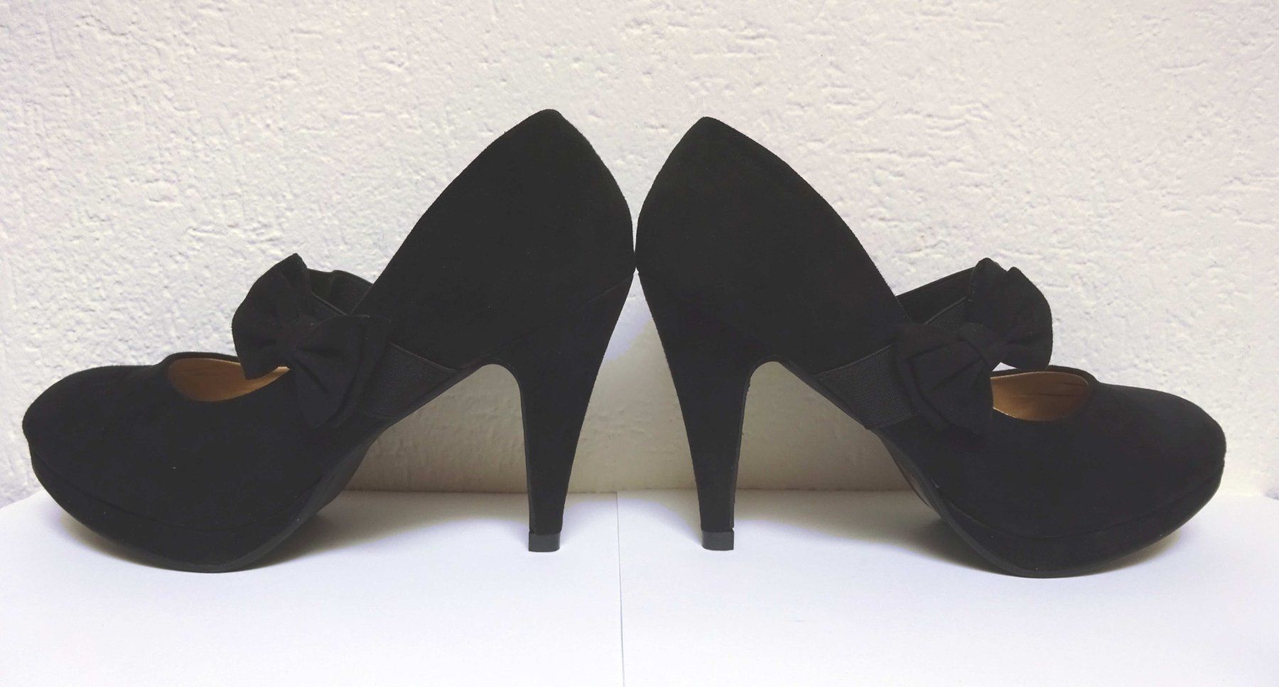 Scarpe da donna: Neue Leder Riemchen Pumps - schwarz - Grösse 39 – Nuovo e nell'imballaggio originale da Zofingen venduto da Justizia_01 1