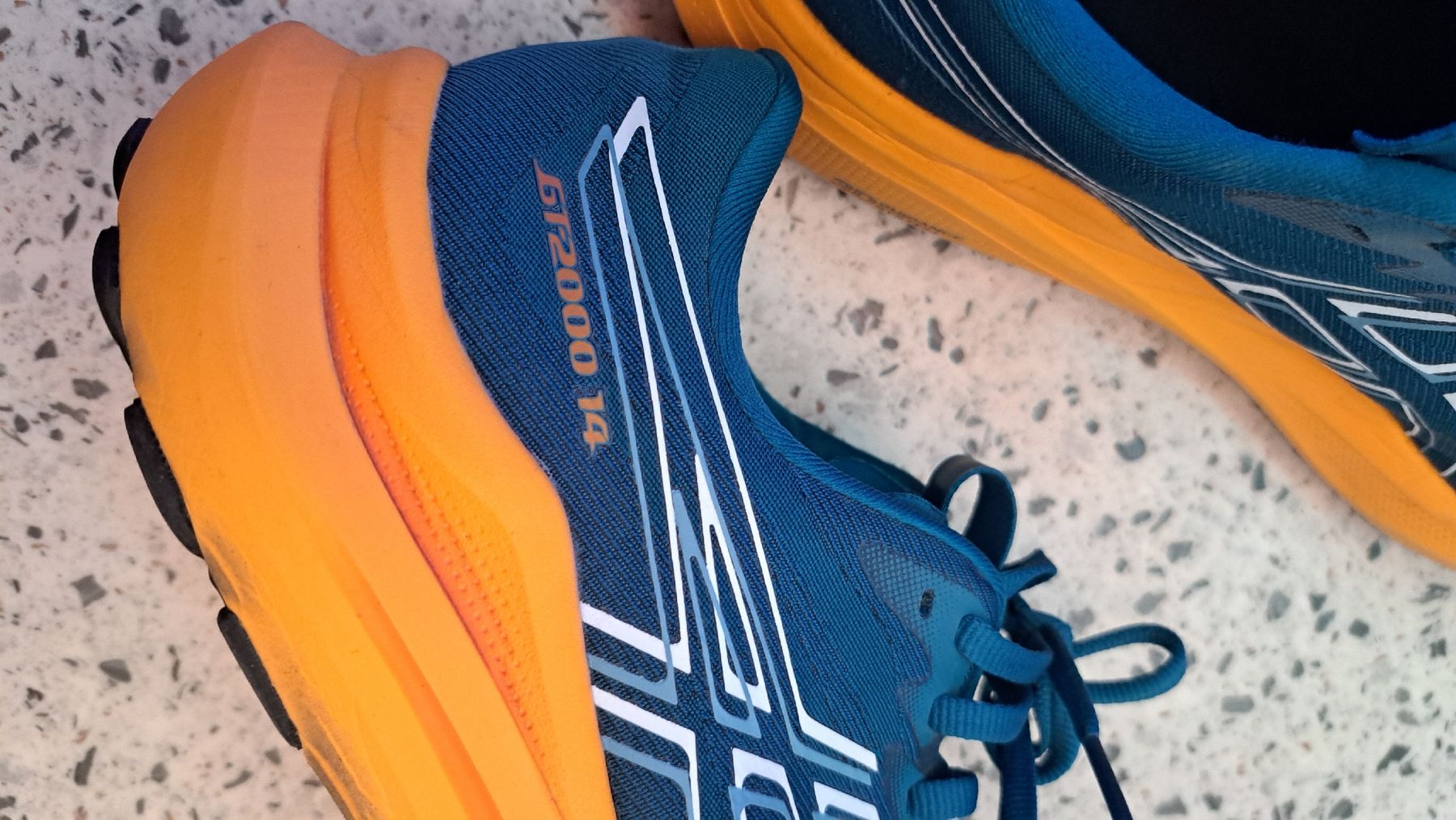 Asics Scarpe da uomo: Asics gt 2000 14 – Usato da Laufen venduto da mic_k58d 1