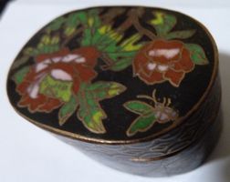 SEHR SCHÖNE CLOISONNÉ DOSE,--5,5 x 3,5 CM,-BESTE QUALITÄT
