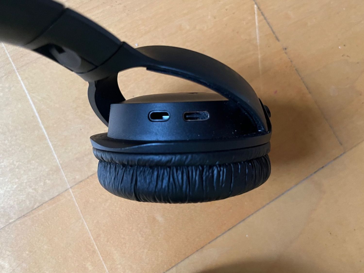 JBL Kopfhörer: Kopfhoerer JBL Bluetooth schwarz guter Zustand – Gebraucht aus Uster von sve_757s 2