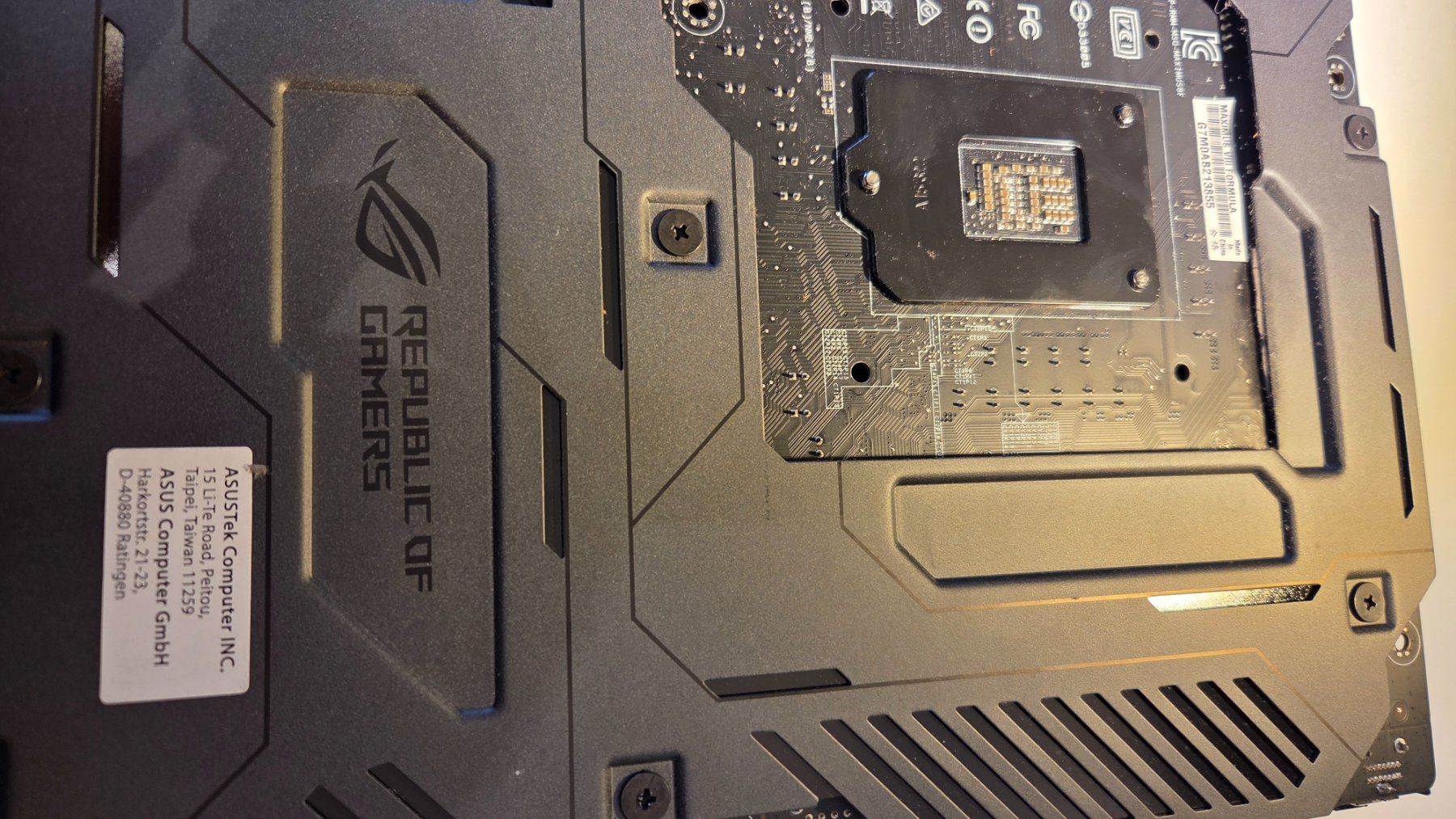 Asus Schede madri: ASUS ROC VIII Formula – Usato da Hünenberg See venduto da Seattle96 7