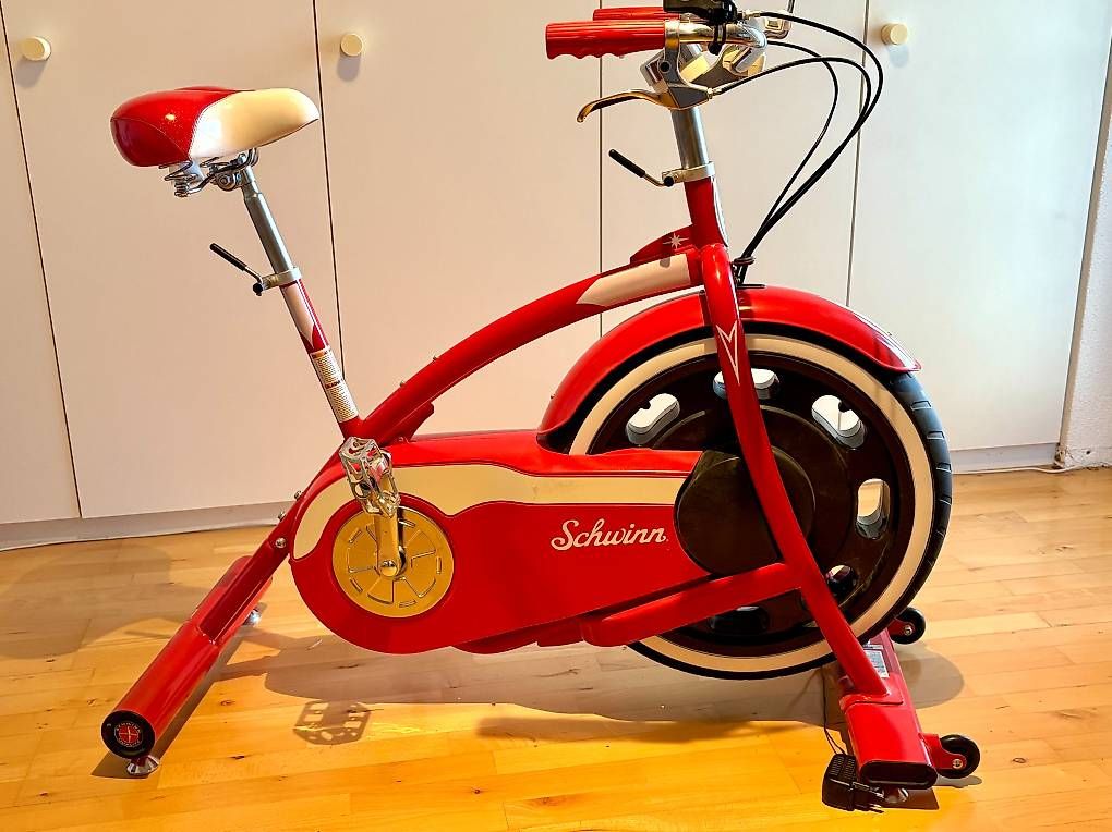 Vélos d'appartement: Heimtrainer Schwinn Classic Retro Cruiser – D'occasion à Arbon par gatete