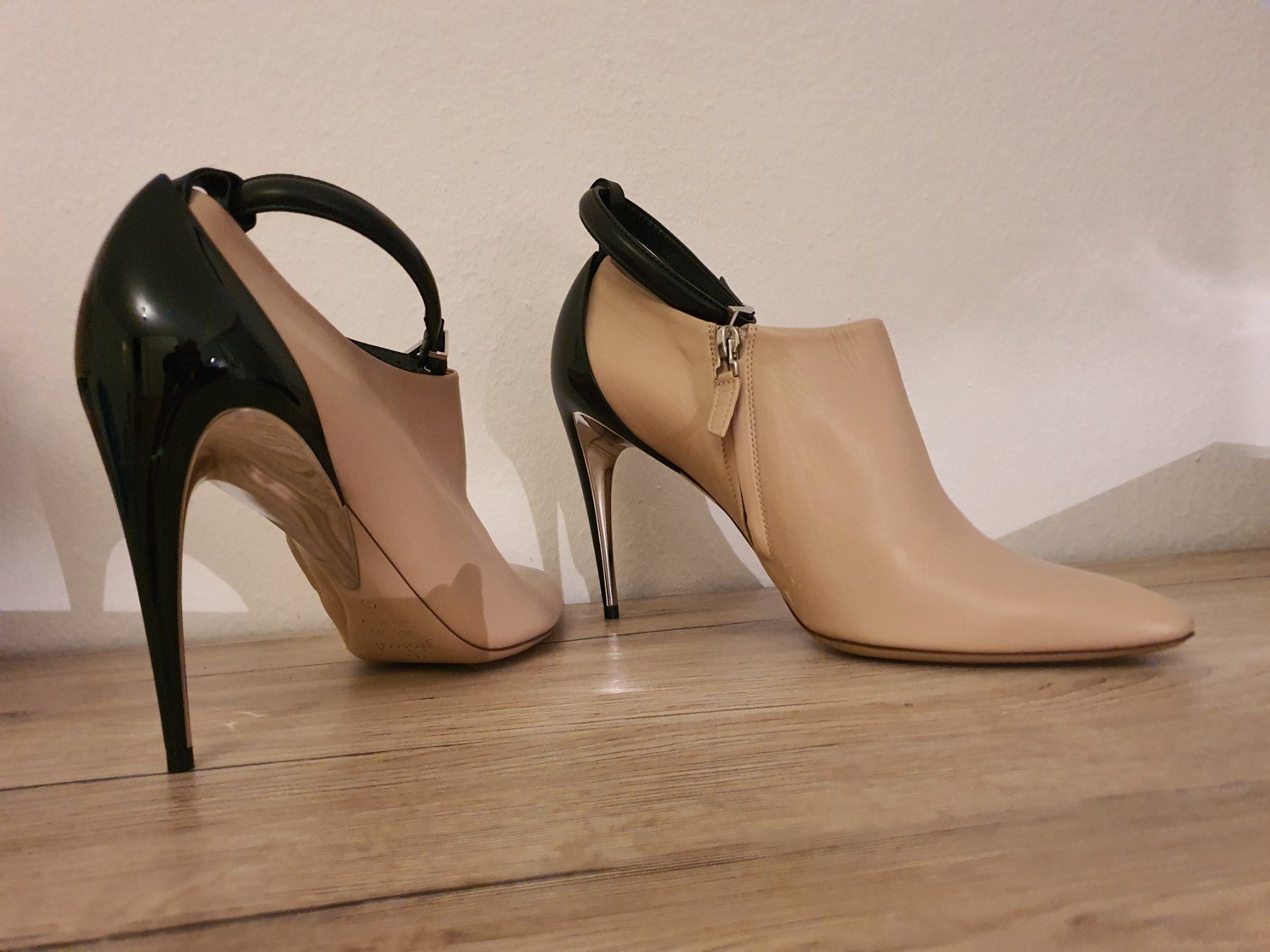 La Perla Damenschuhe: Damen Schuhe Gr.40/  Neu / La Perla – Neu und originalverpackt aus Wädenswil von sos_6vlx 1