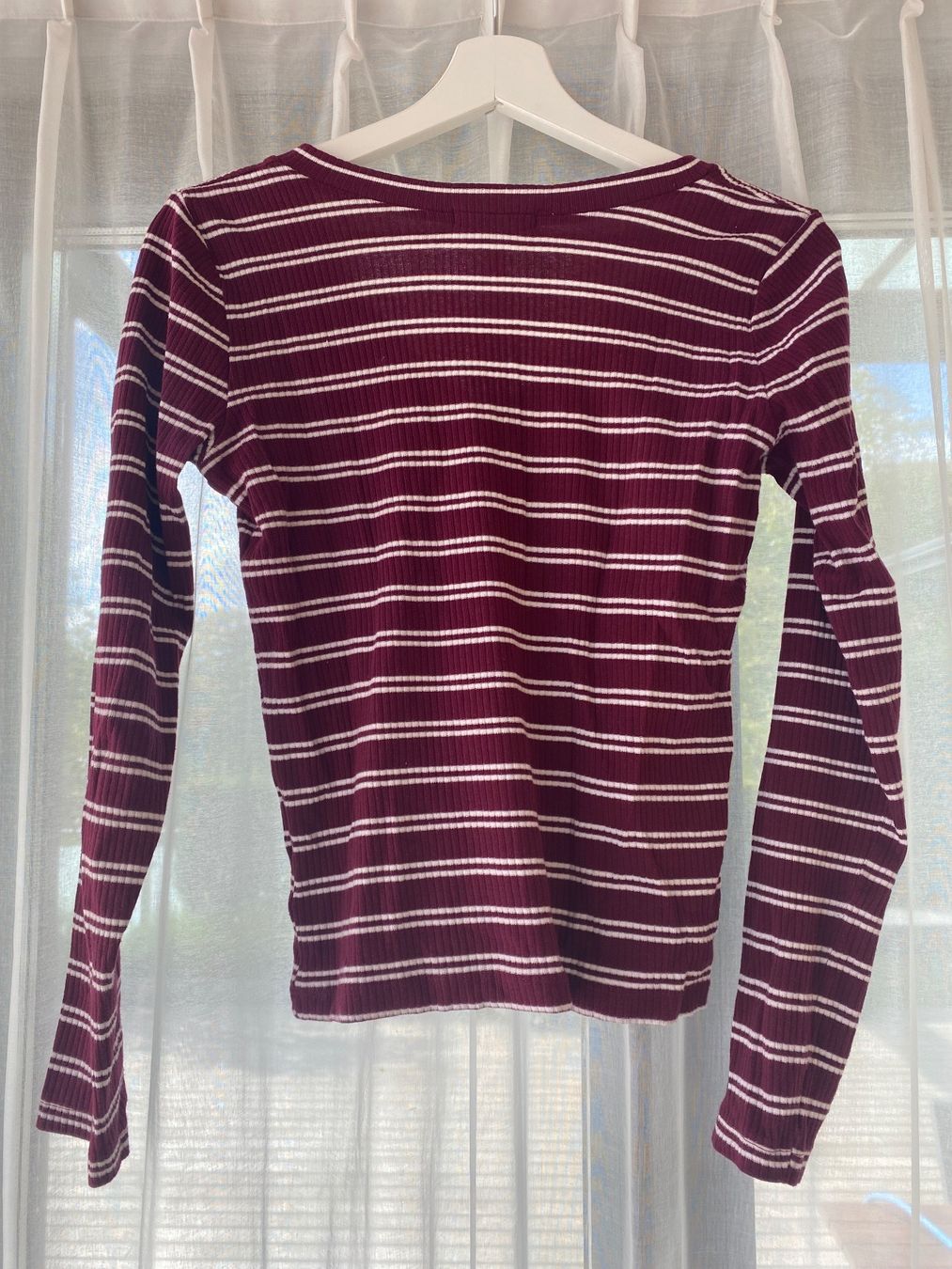 Maglioni & Felpe: Pullover rot weiss gestreift Gr. 36 / 38 Damen – Usato da Seewen SO venduto da HappyHappyHappy 1