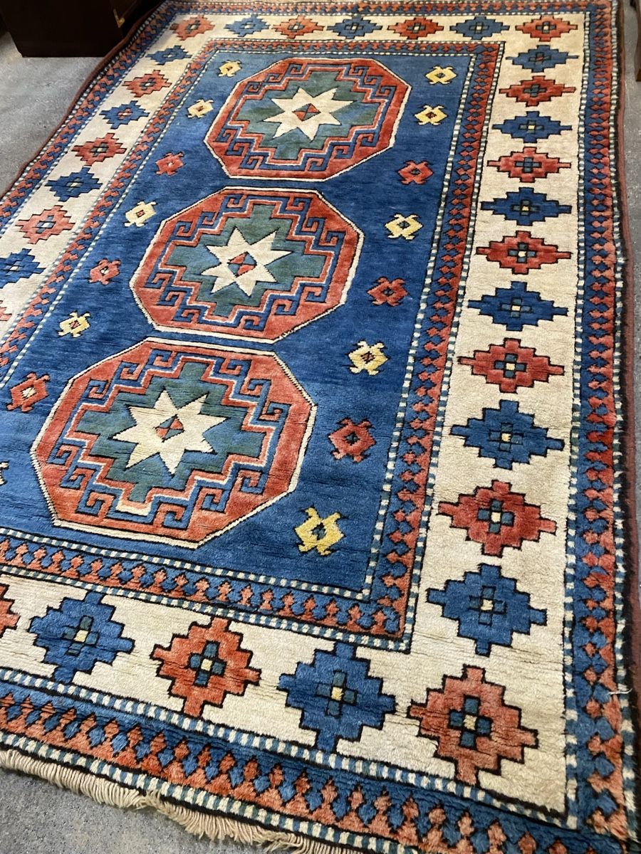 Tappeti: Dekorative Teppich Kars mit geometrischem Muster – Usato da Männedorf venduto da Adamiat 4