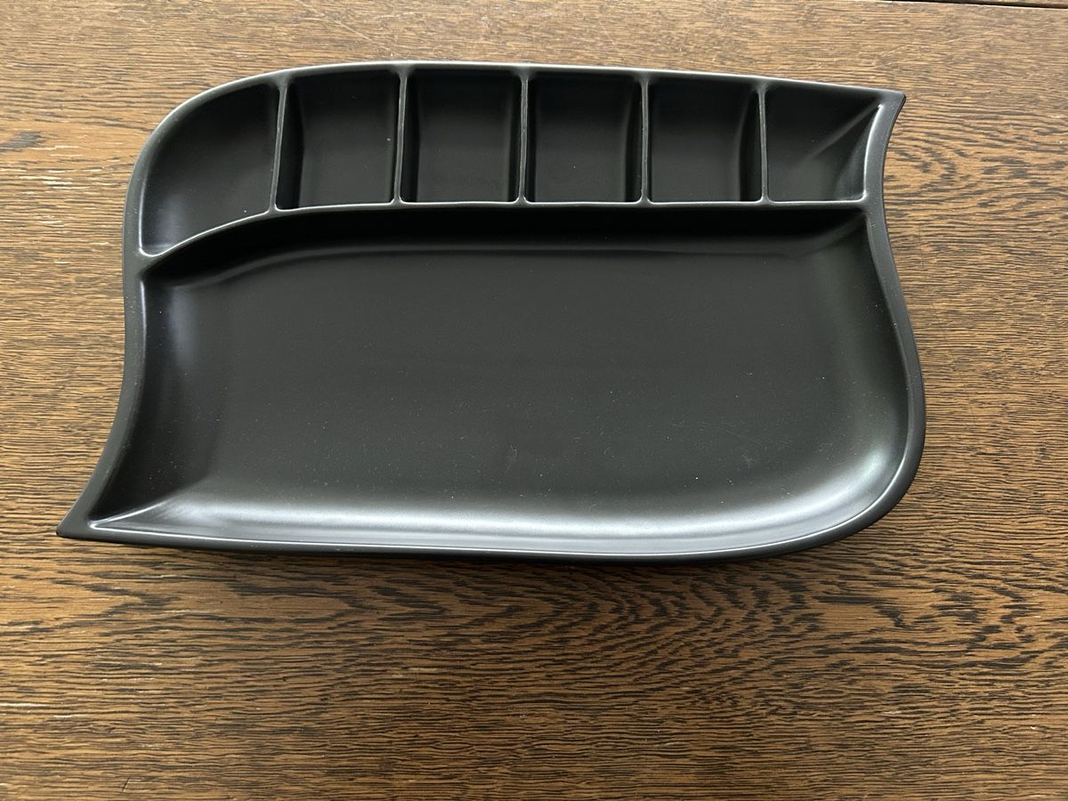 Piatti di portata: Schwarze Servierplatte/Apéroplatte mit Fächern, Top! – Usato da Zürich venduto da famsoldera