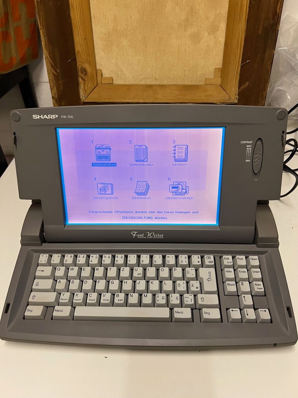 PC: Sharp FW-700 Font Writer, Textverarbeitung – Usato da Zollikerberg venduto da Danielexyx