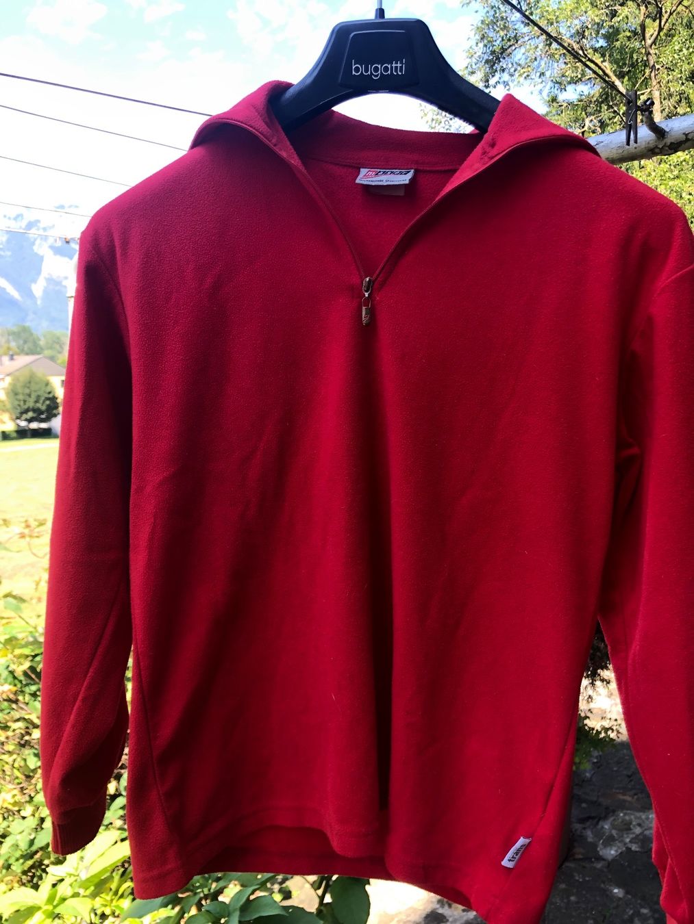 Pullover & Sweatshirts: Skipullover der Qualitätsmarke Mäser – Gebraucht aus Gamprin von Minabal