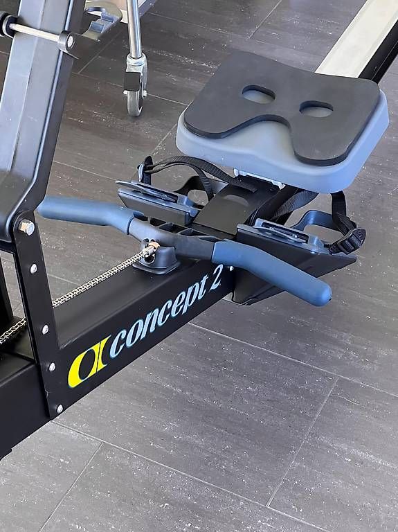 Concept 2 Vélos d'appartement: Concept 2 RowErg PM5 – D'occasion à Haldenstein par jen_wl8v 1