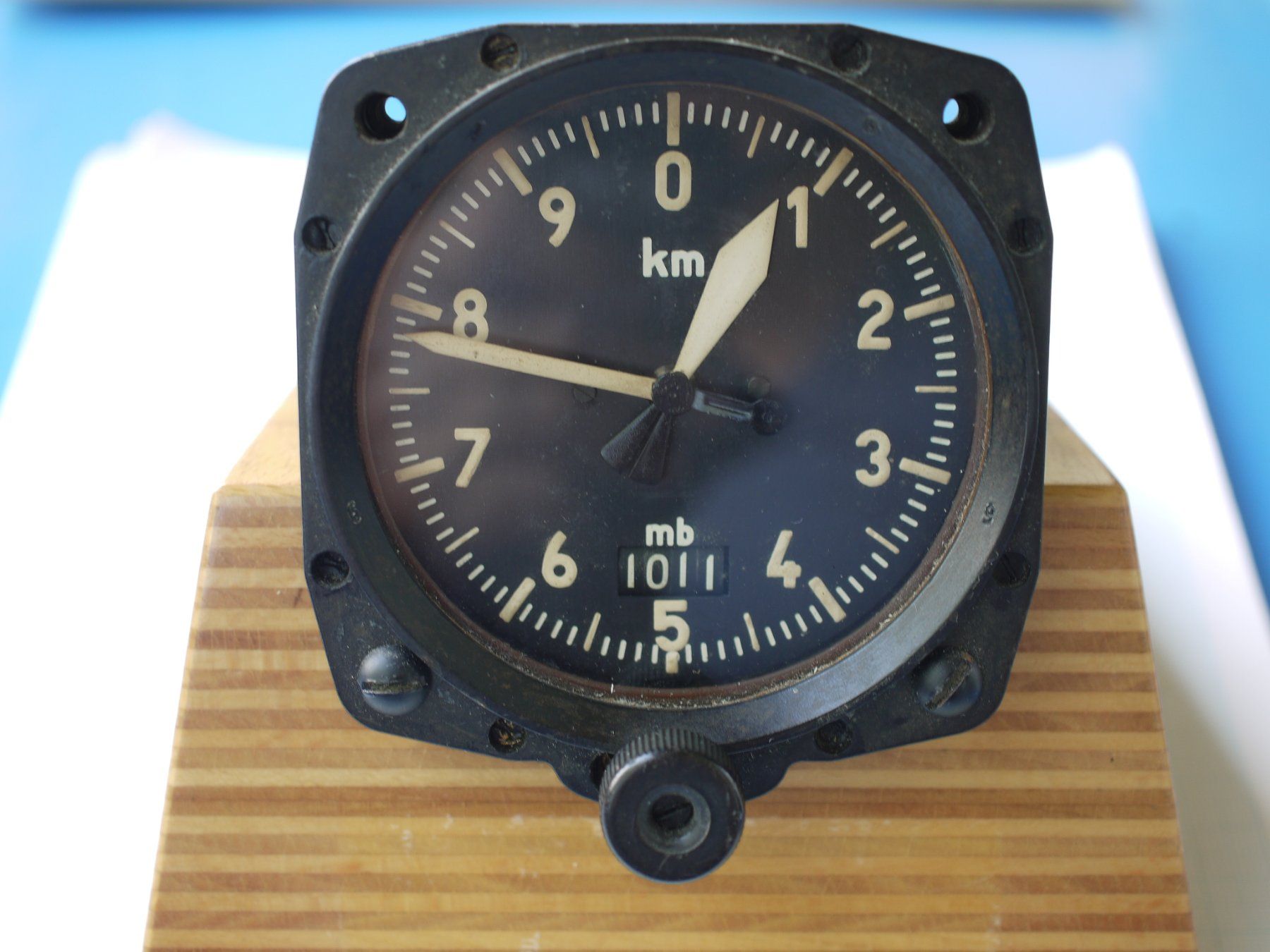 Revue Thommen Misurare: Revue Thommen Luftfahrt Höhenmesser Cockpit-Messgerät mit mb – Usato da Gross venduto da Retro20