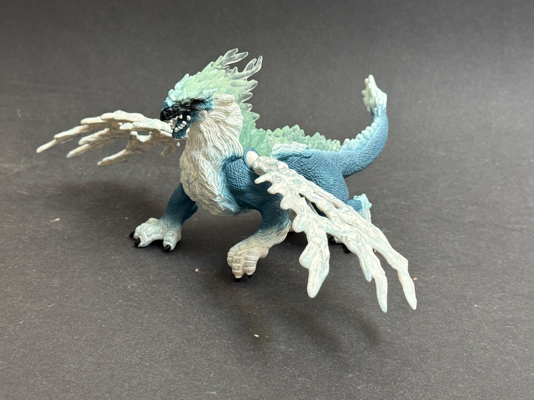 Schleich Figuren: schleich® Eldrador Creatures Eisdrache 13,3cm – Neu (gemäss Beschreibung) aus Ennetbaden von mapa05