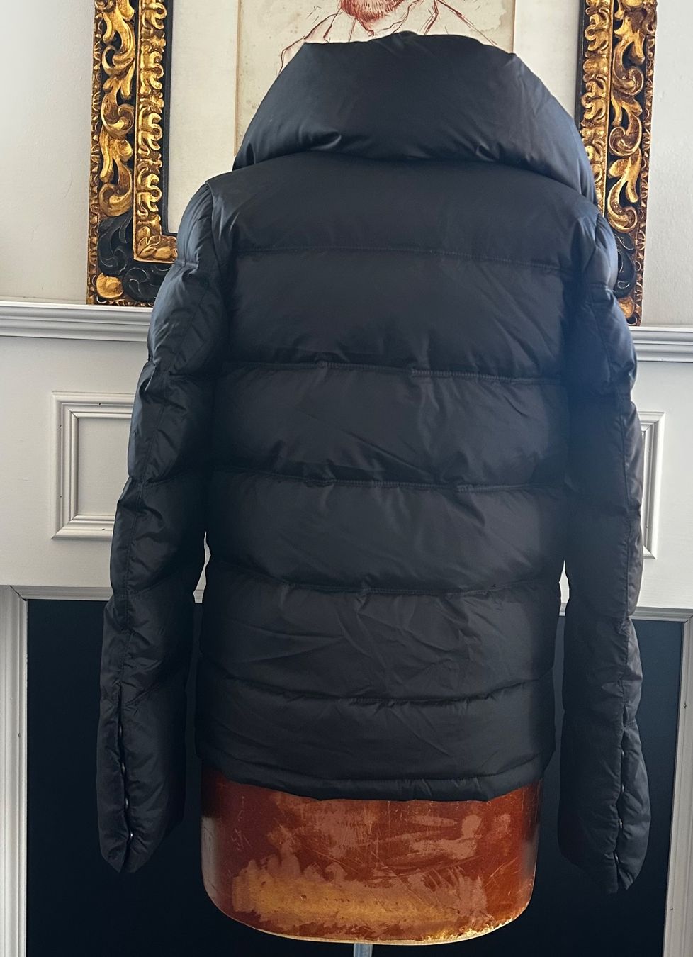 Givenchy Giacche: Givenchy Daunenjacke Damen 36 – Usato da Liestal venduto da Ballybs 2