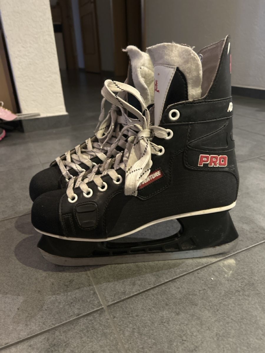 Pattini da ghiaccio: Schlittschuhe Adventure Pro, Grösse 46 – Usato da Mühledorf SO venduto da Dania77 1