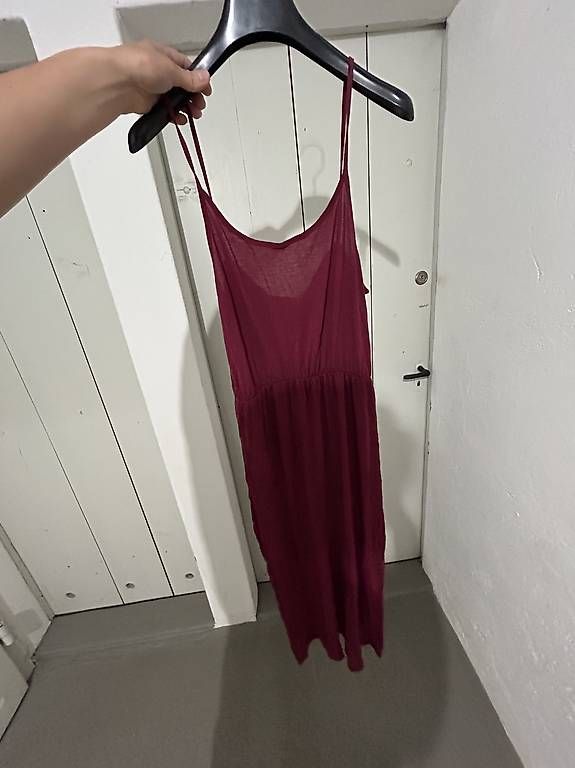 Vestiti: weinrotes Kleid – Usato da Bern venduto da marijukas 1