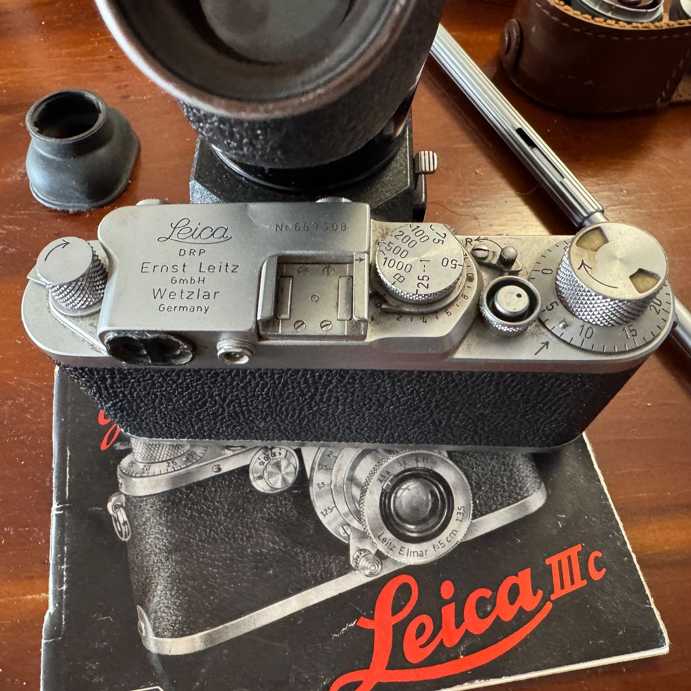 Leica Appareil photo: Biete eine Leica IIIc und Zubehör – D'occasion à Uster par NJG2 5