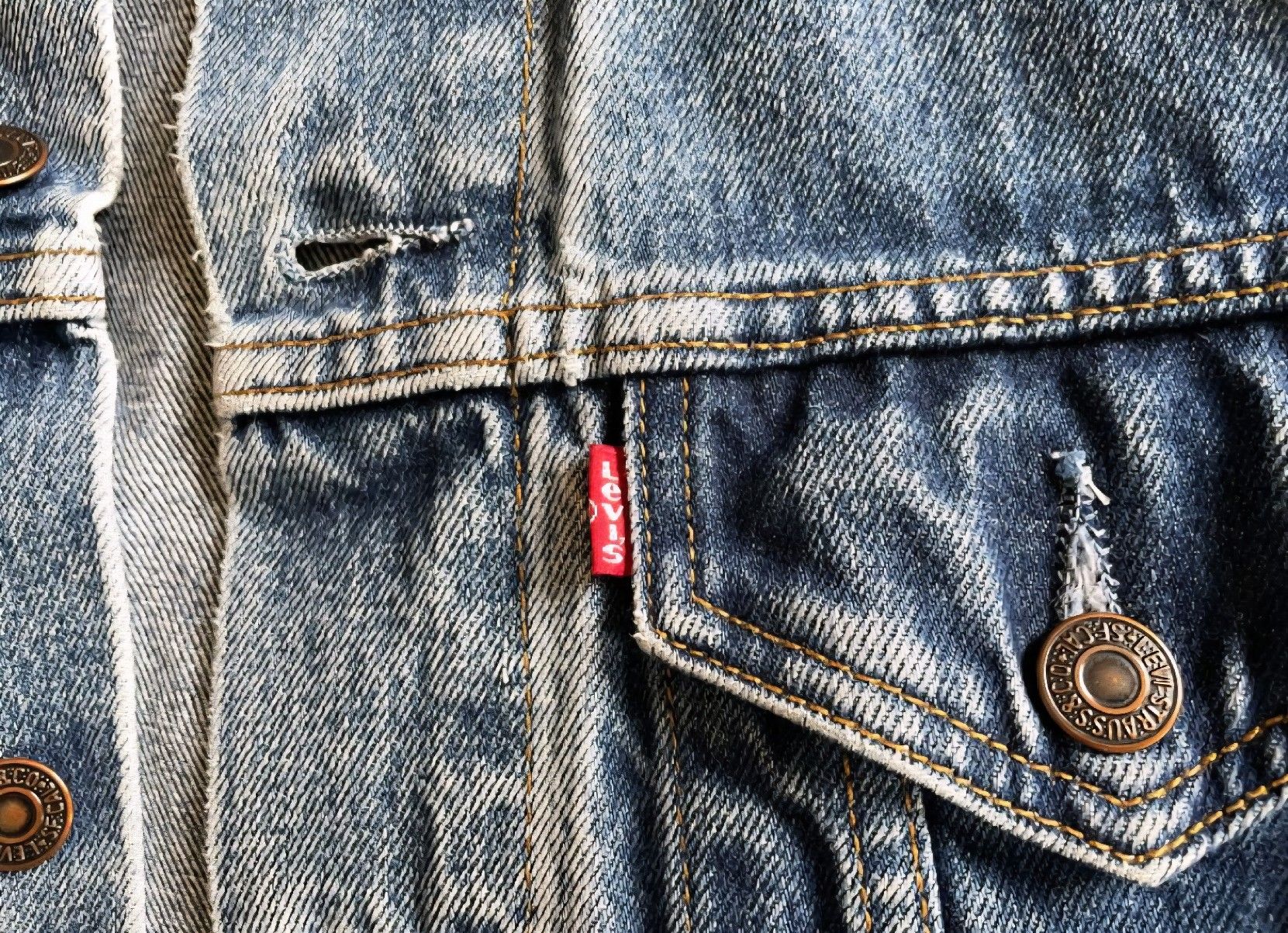 Levi's Giacche: Veste en jean Levi's Taille M – Usato da Genève venduto da fra_jv9c 2