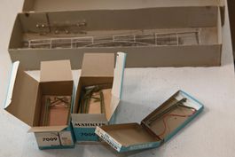 Märklin Oberleitungsmasten und Oberleitungen H0/AC