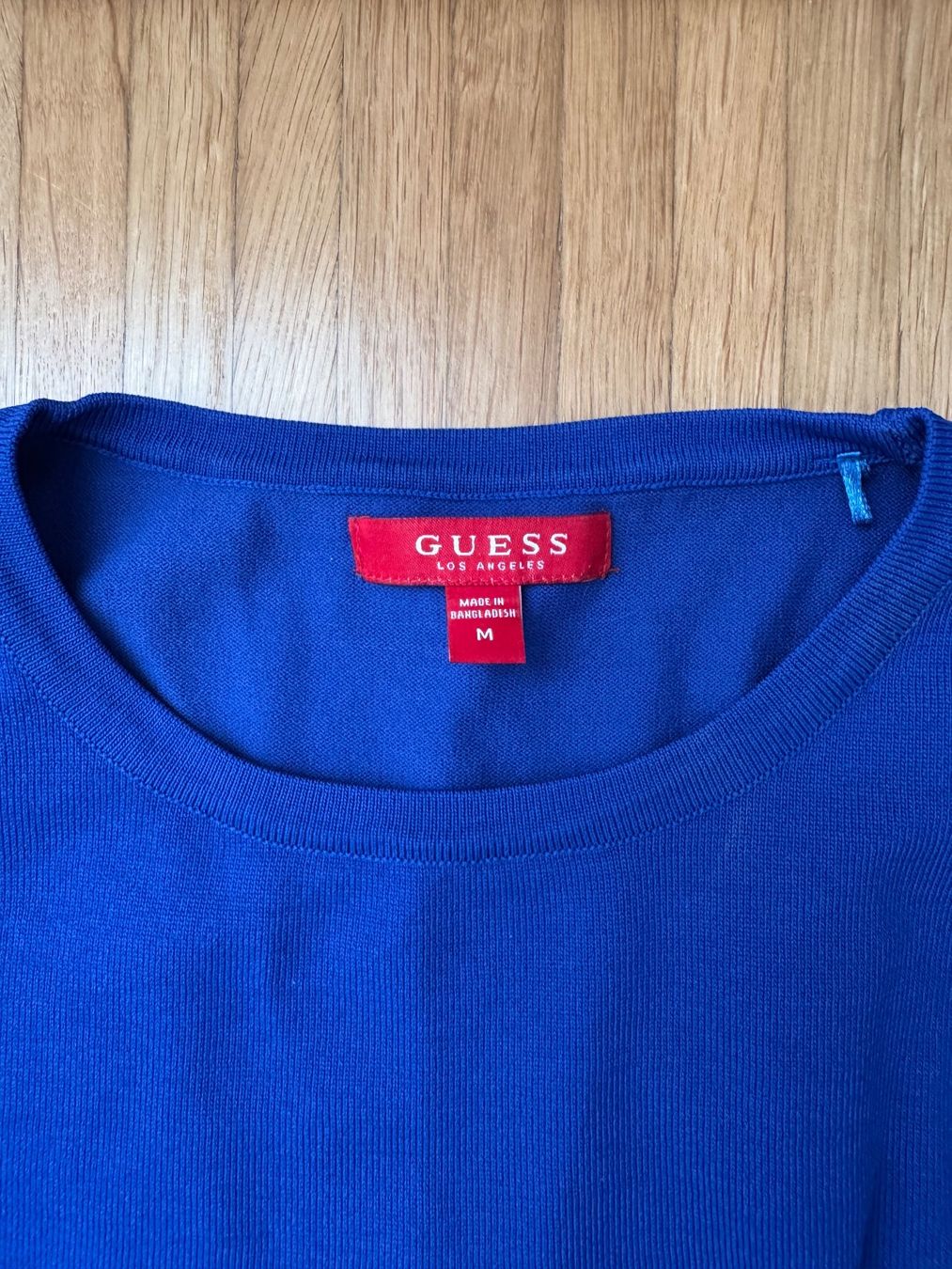Guess Maglioni & Felpe: Guess Damenpullover blau Gr. M Logostreifen – Usato da Jona venduto da Good_luck1_ 5