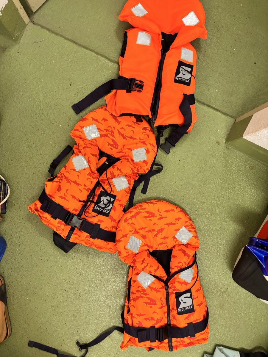 Giubbotti di salvataggio: Schwimmwesten Kinder – Usato da Zürich venduto da Saho86