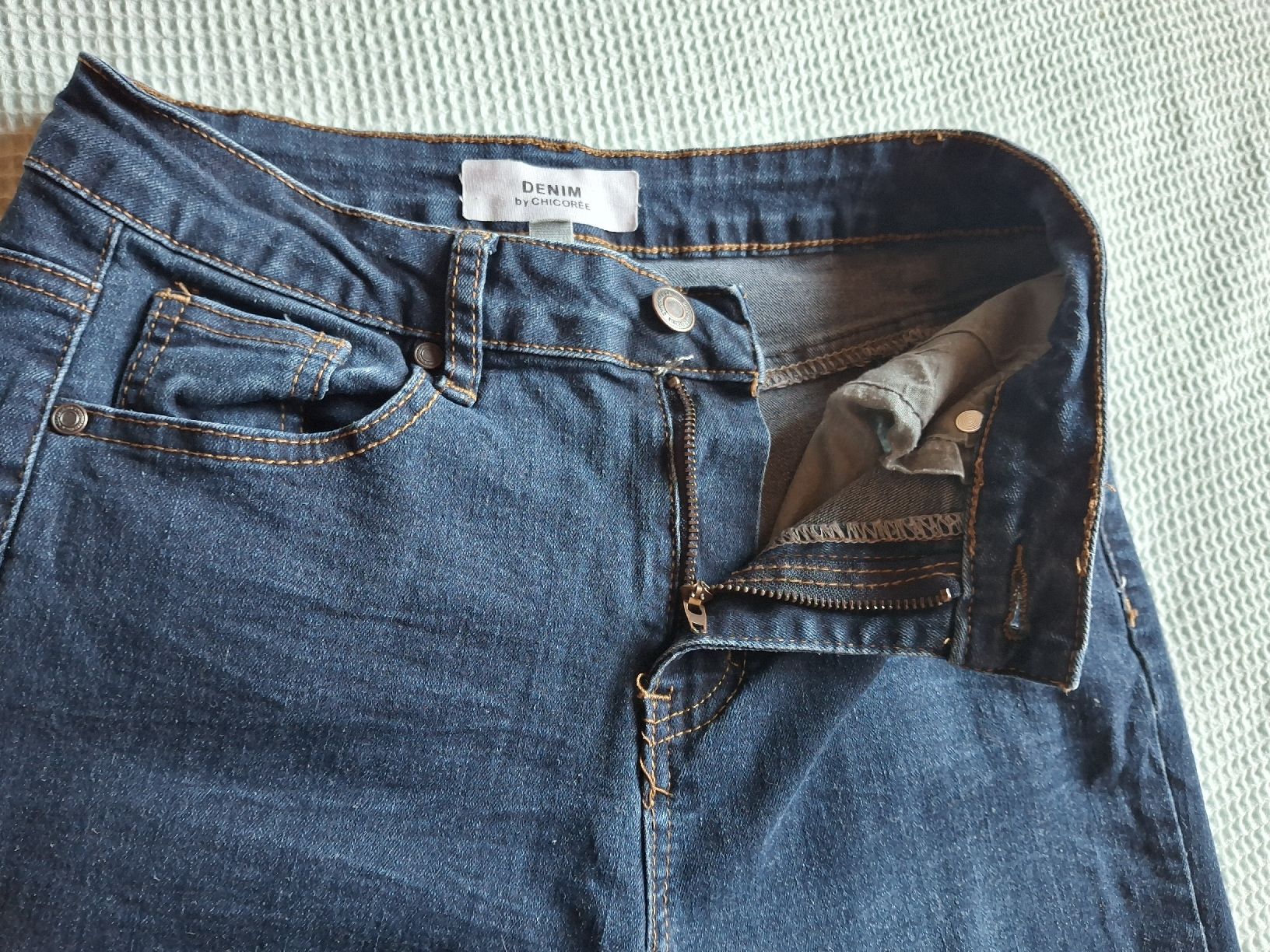 Jeans: Pantalon jeans bleu taille 34 marque Chicorée  – Gebraucht aus Villiers von san_jn5w 3