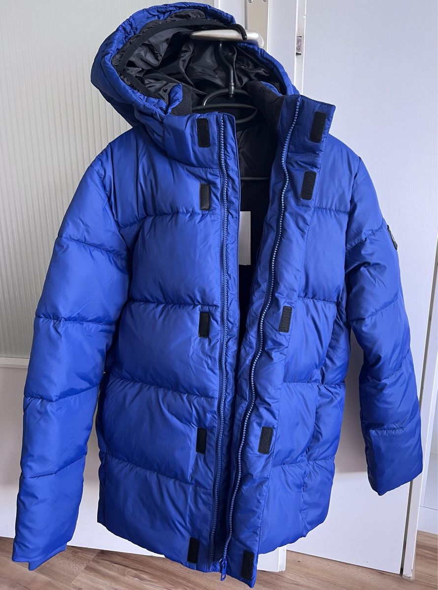 Giacche: ESSENTIAL PUFFER JACKET UNISEX - Winterjacke - bold blue- 16 – Nuovo (secondo la descrizione) da Bäretswil venduto da esthersitak